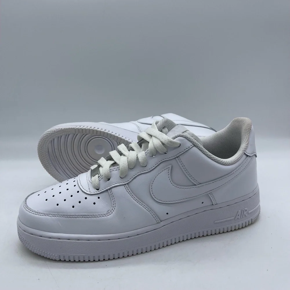 Nike Air Force 1 '07 Low CW2288-111 Men's Size 9 Shoes‎ Triple White Sneakers